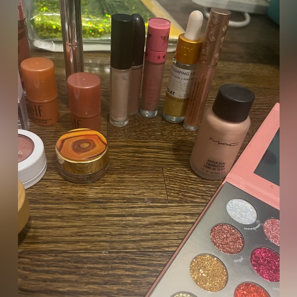 Makeup Bundle! - Picture 5 of 16